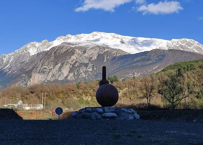 Turbon Pensión Campo (Huesca)