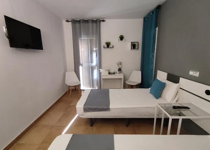 ゲストハウス Turbon カンポ